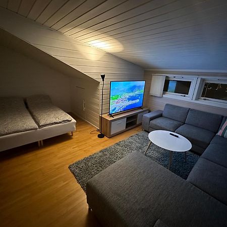 Cozy House In The Heart Of Tromsdalen. Central Tromso Bagian luar foto